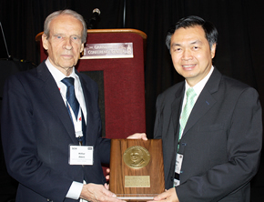 2010 Murray Lecturer, Dr. Hillar Aben, with SEM President, Wei-Chung Wang